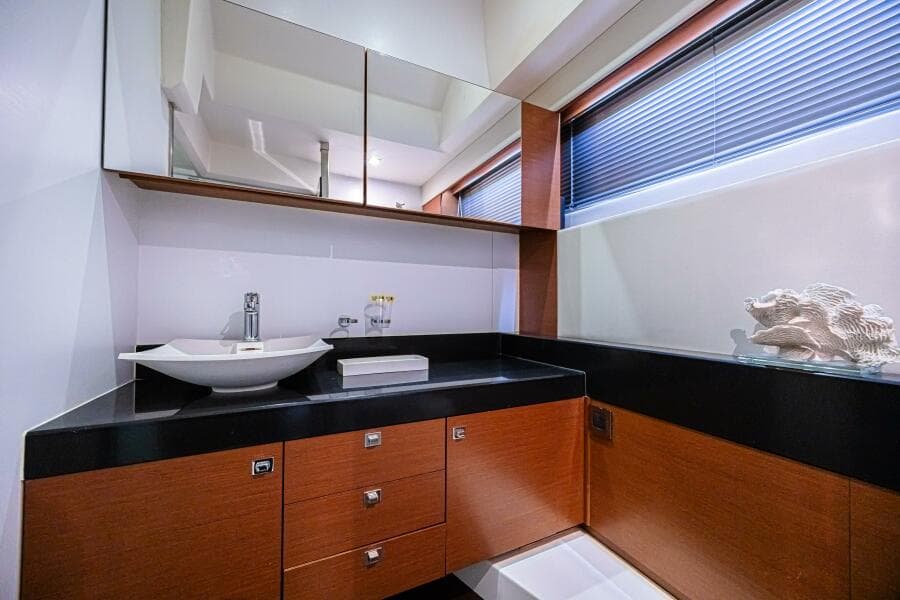 2013 Prestige 550S