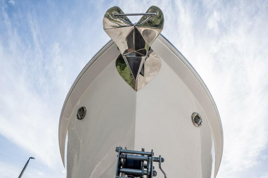 2021 Everglades 335 Center Console