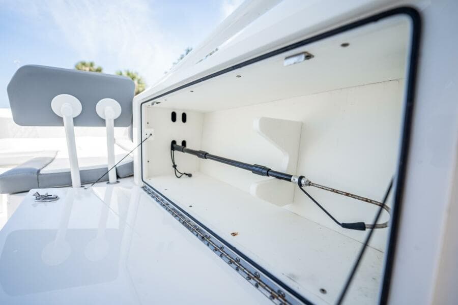 2021 Everglades 335 Center Console