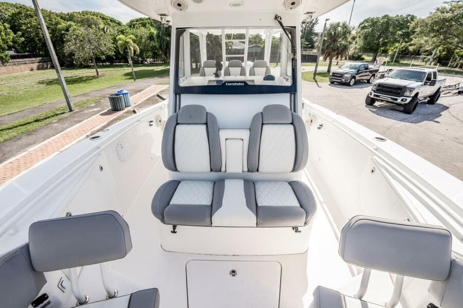 2021 Everglades 335 Center Console