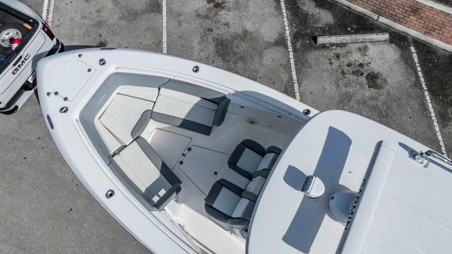 2021 Everglades 335 Center Console