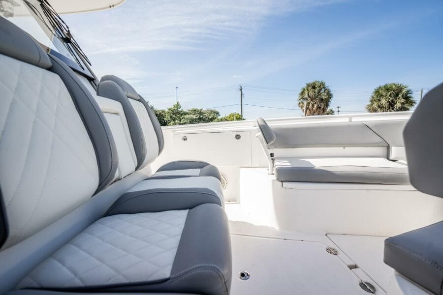 2021 Everglades 335 Center Console