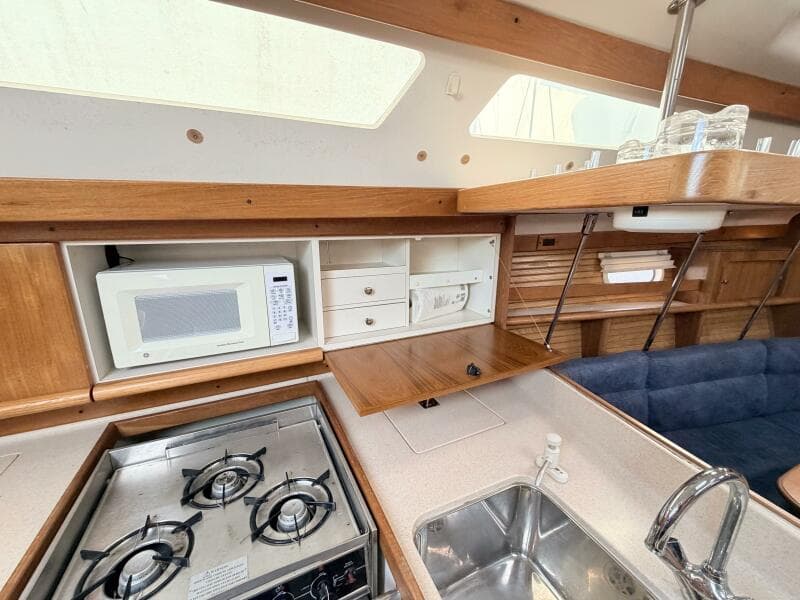 2001 Catalina 380