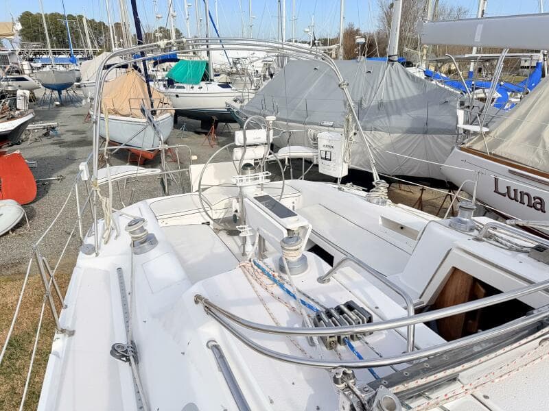 2001 Catalina 380