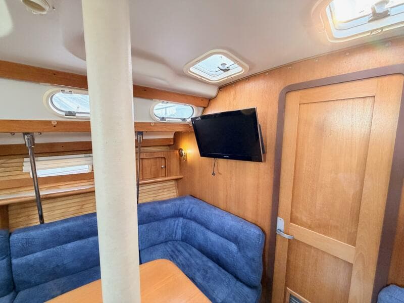 2001 Catalina 380