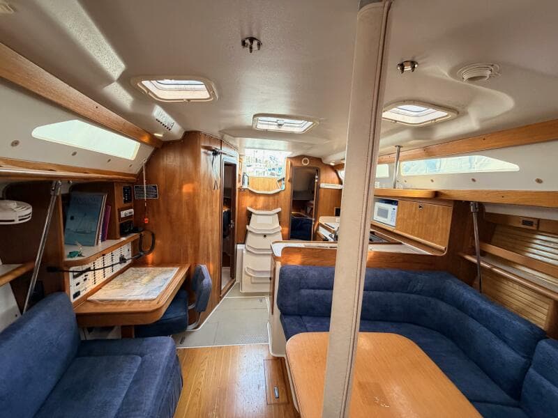 2001 Catalina 380