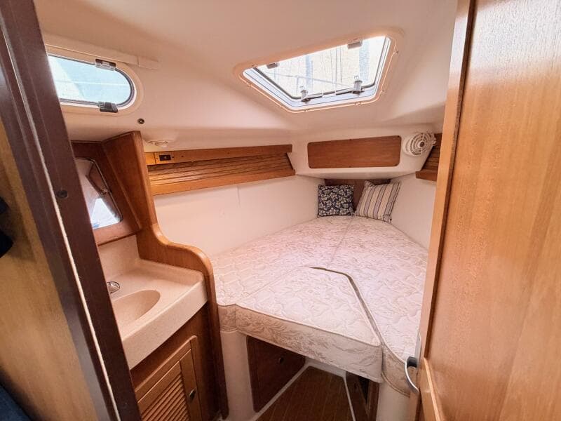 2001 Catalina 380