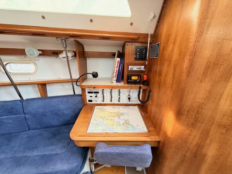 2001 Catalina 380