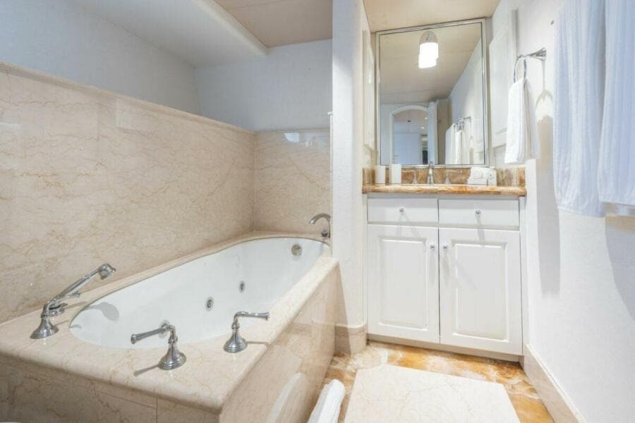 Guest Ensuite Head
