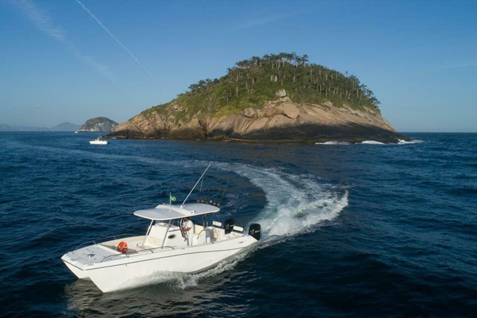 2025 Garnet Offshore 300 HT