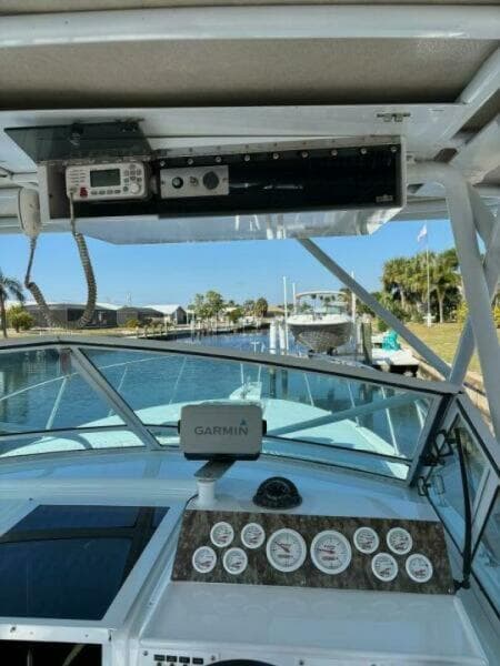 1987 Chris-Craft 284