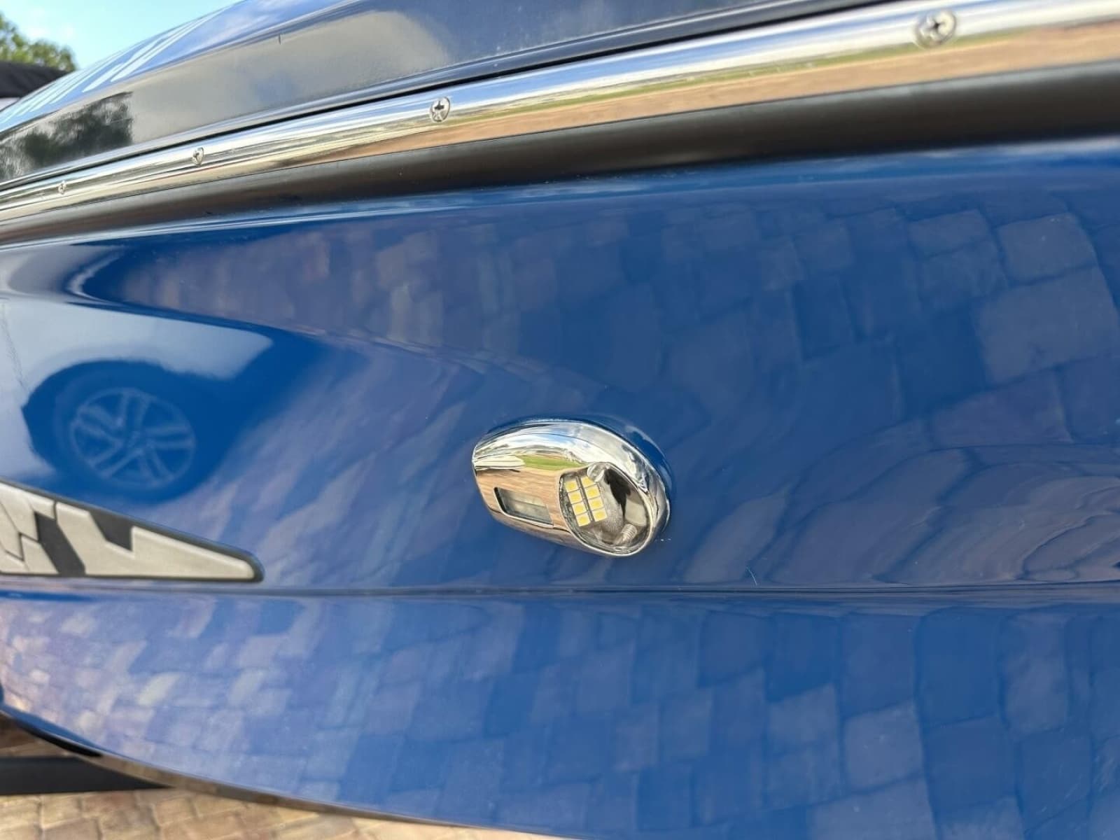 2021 Scarab 215