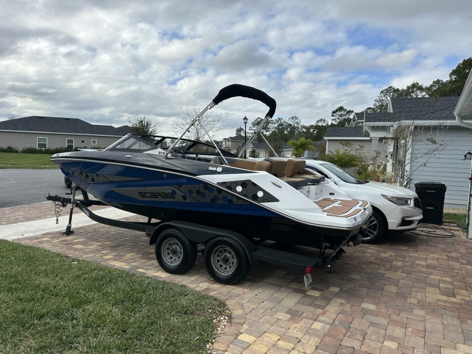 2021 Scarab 215