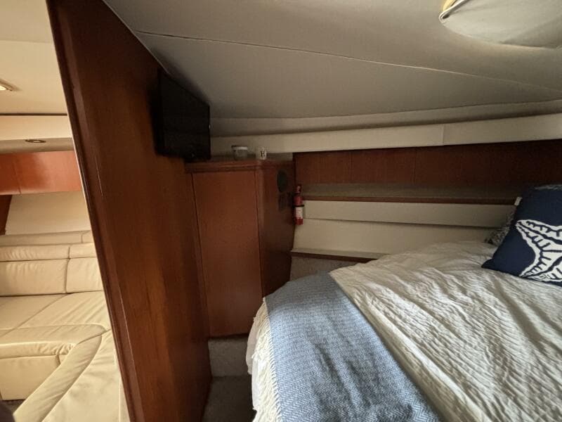 1993 Tiara Yachts 4300 Convertible