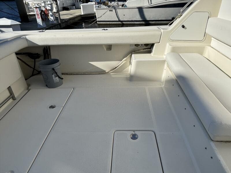 1993 Tiara Yachts 4300 Convertible