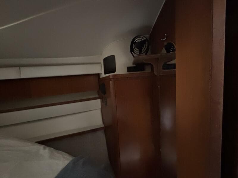 1993 Tiara Yachts 4300 Convertible