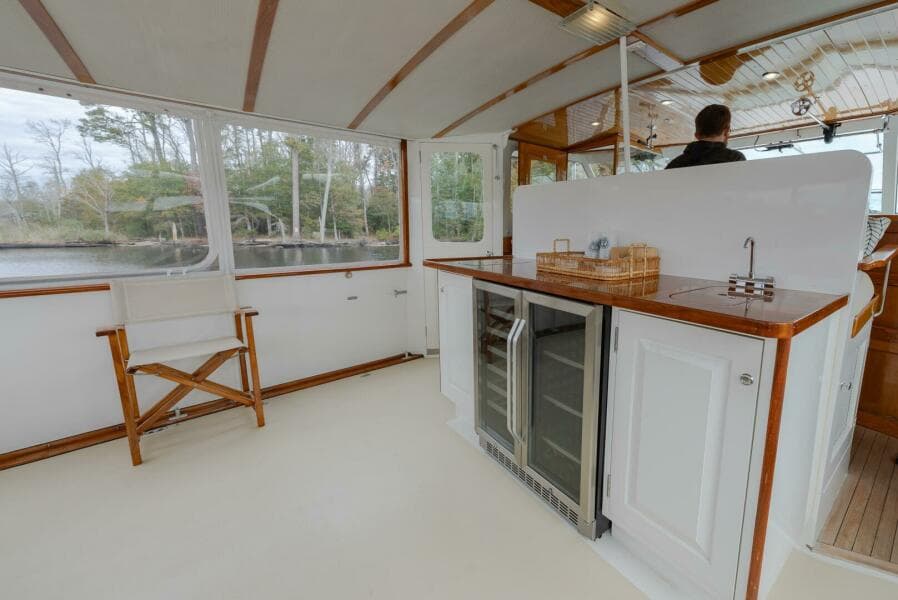 Aft Deck Wet Bar