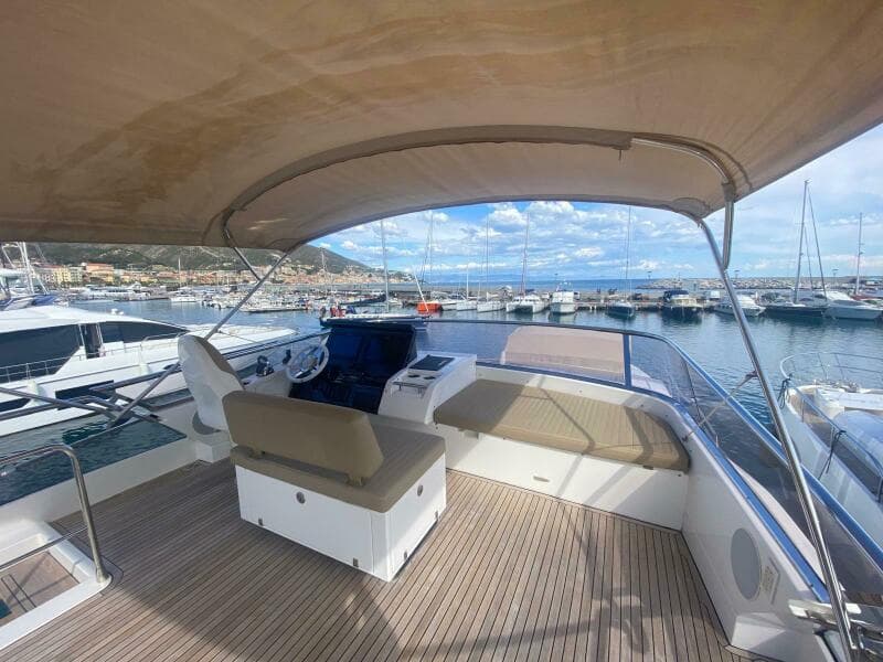 2016 Azimut 77S
