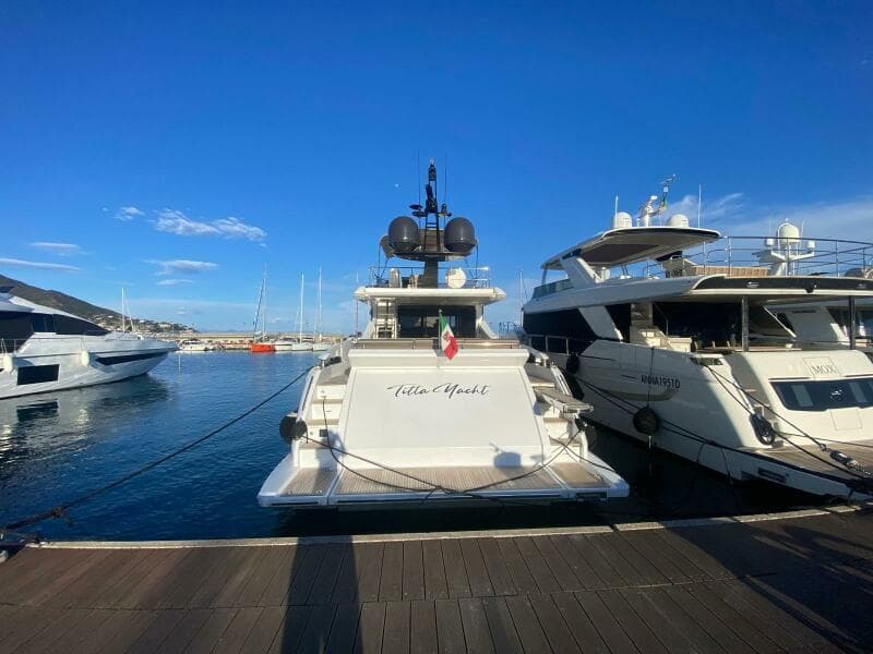 2016 Azimut 77S