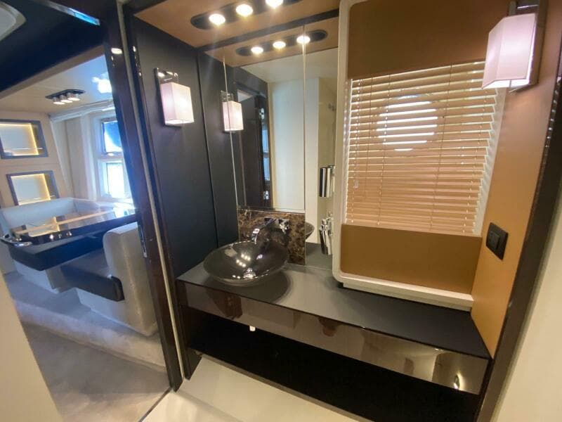 2016 Azimut 77S