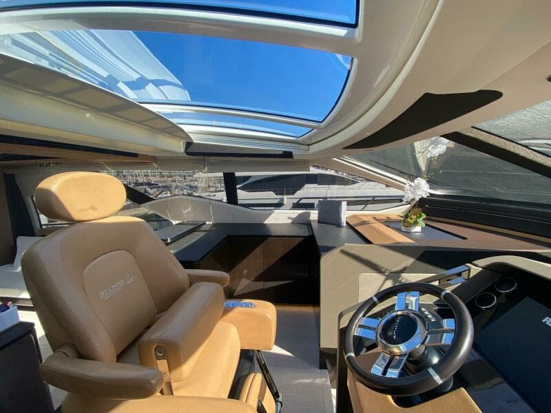 2016 Azimut 77S