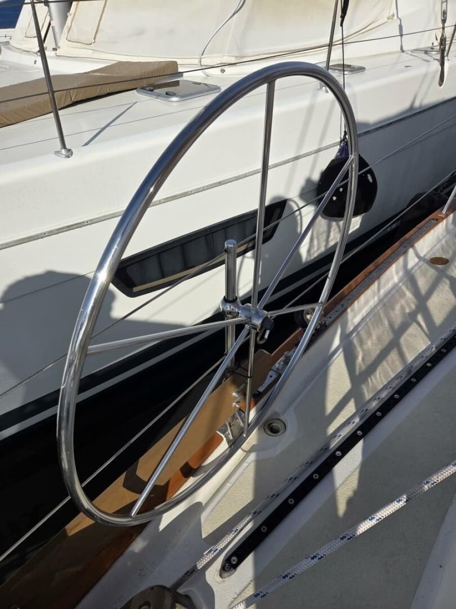 1985 Endeavour 51