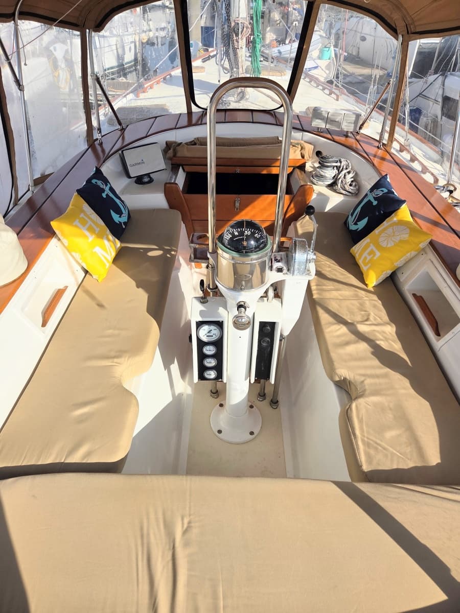 1985 Endeavour 51