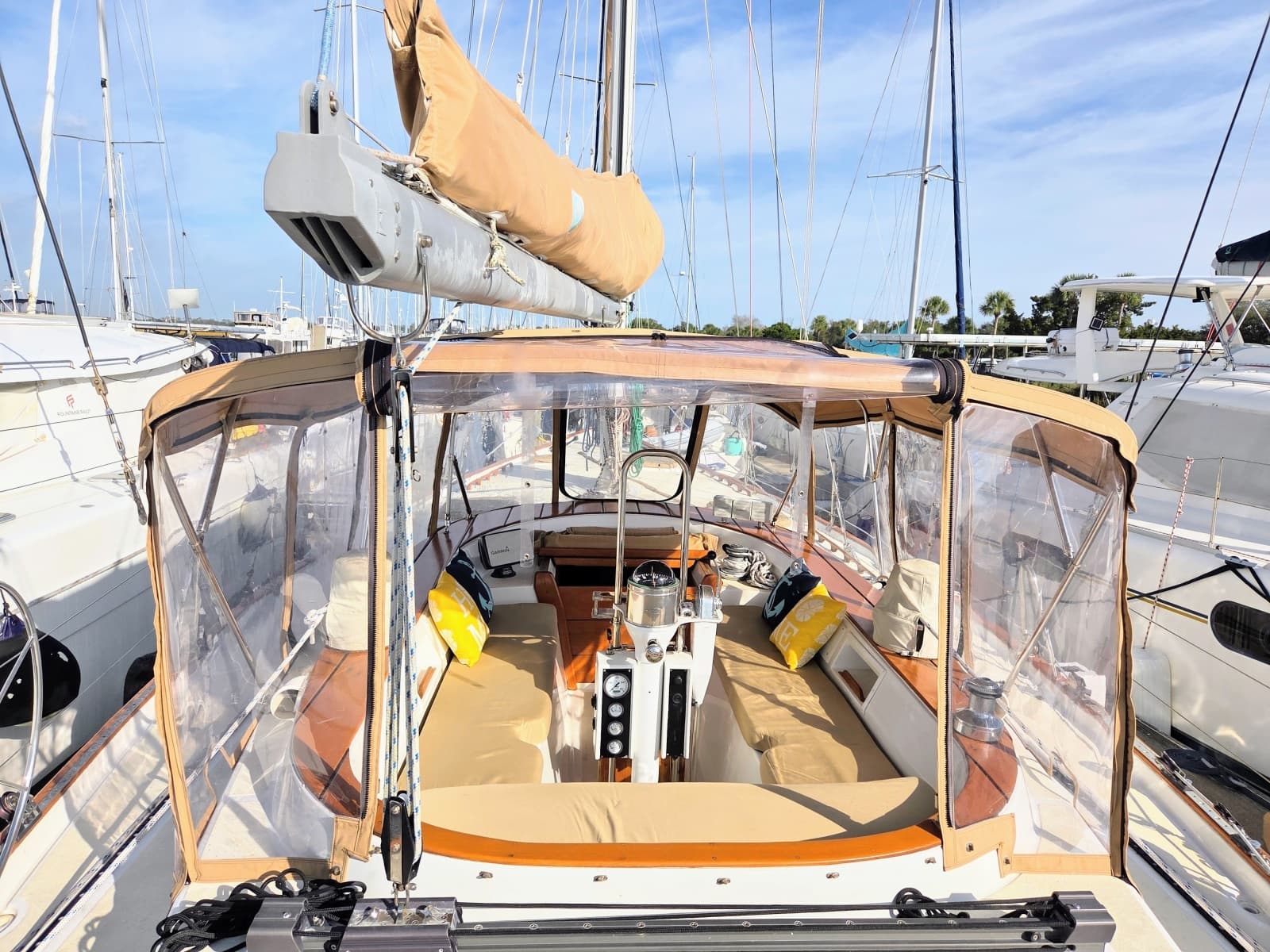 1985 Endeavour 51