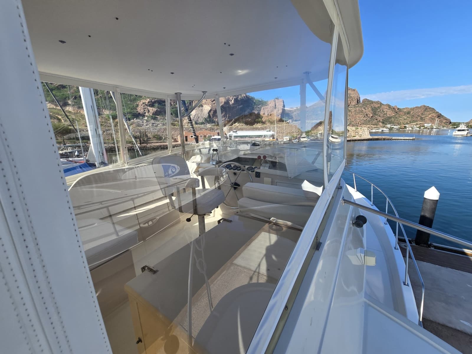 1989 Offshore Yachts 48 Sedan