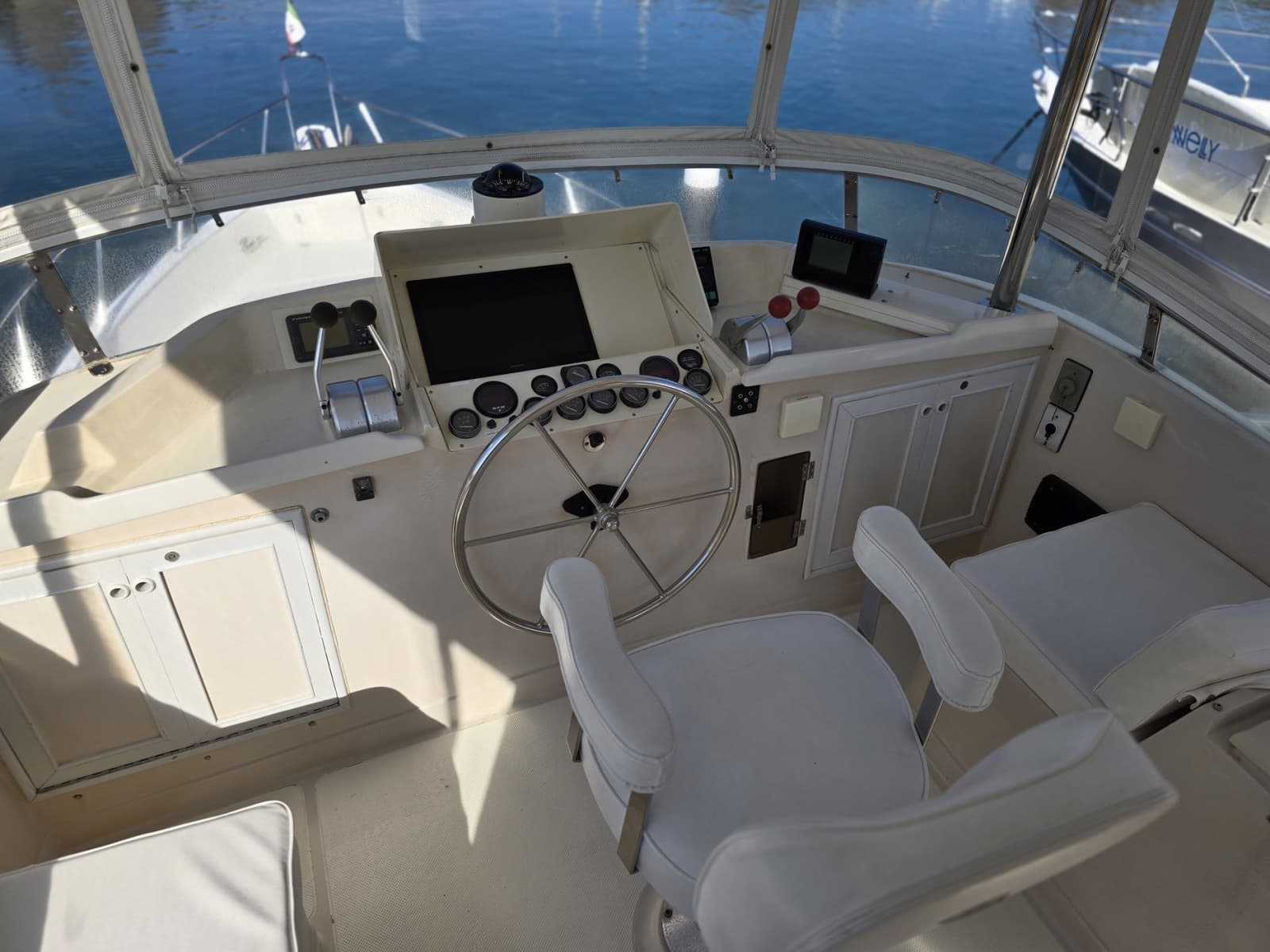 1989 Offshore Yachts 48 Sedan