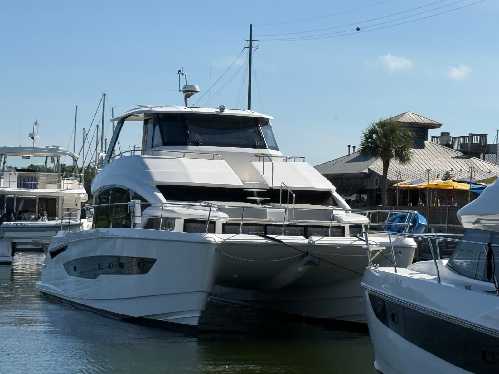 2025 Aquila 54 ENCLOSED BRIDGE