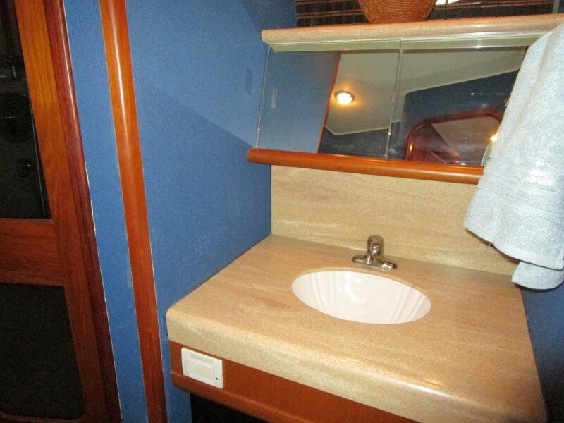 Port Side Head