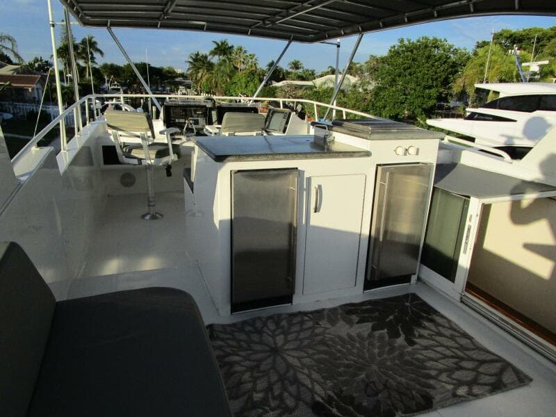 Flybridge Bar