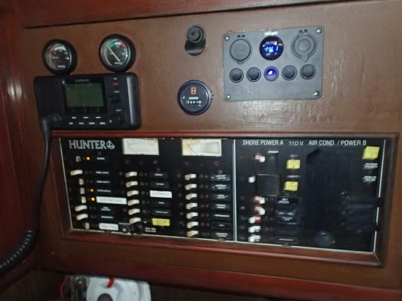 1997 Hunter 376
