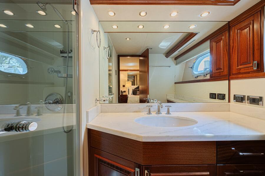 2011 Westport 112