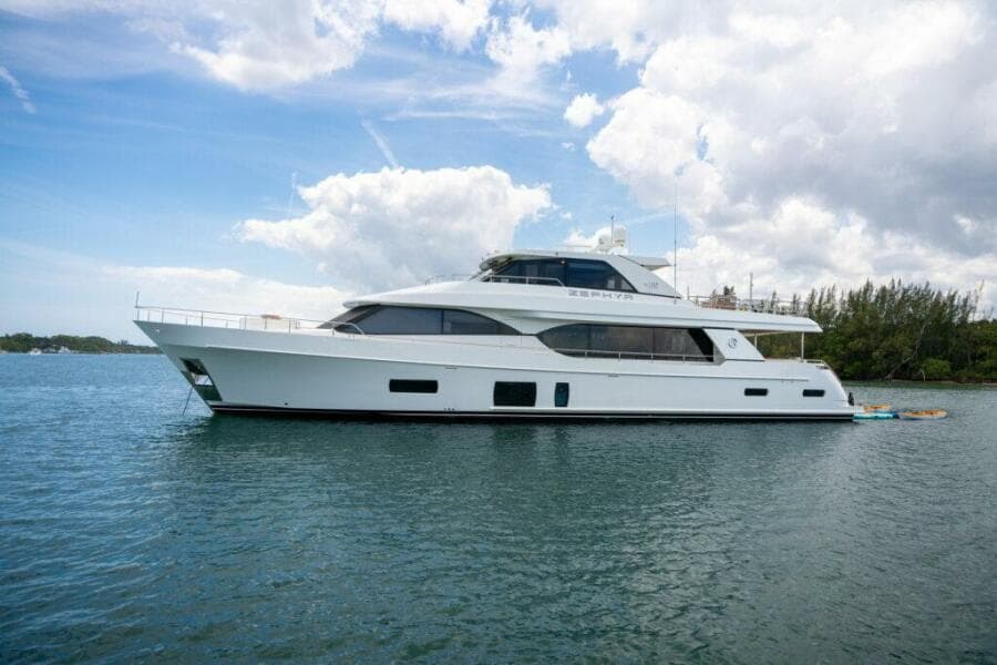 Ocean Alexander 100 ZEPHYR - Exterior