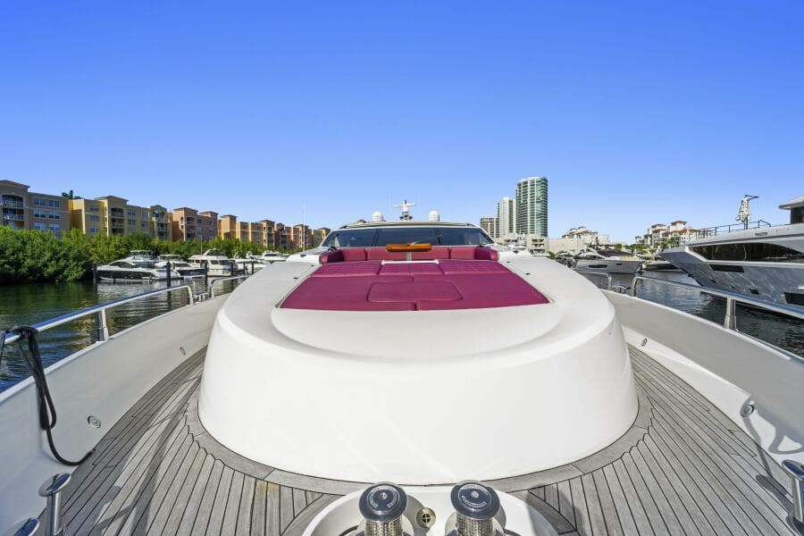 2013 Sunseeker Predator 84