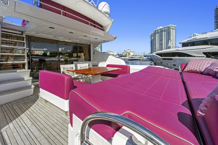 2013 Sunseeker Predator 84