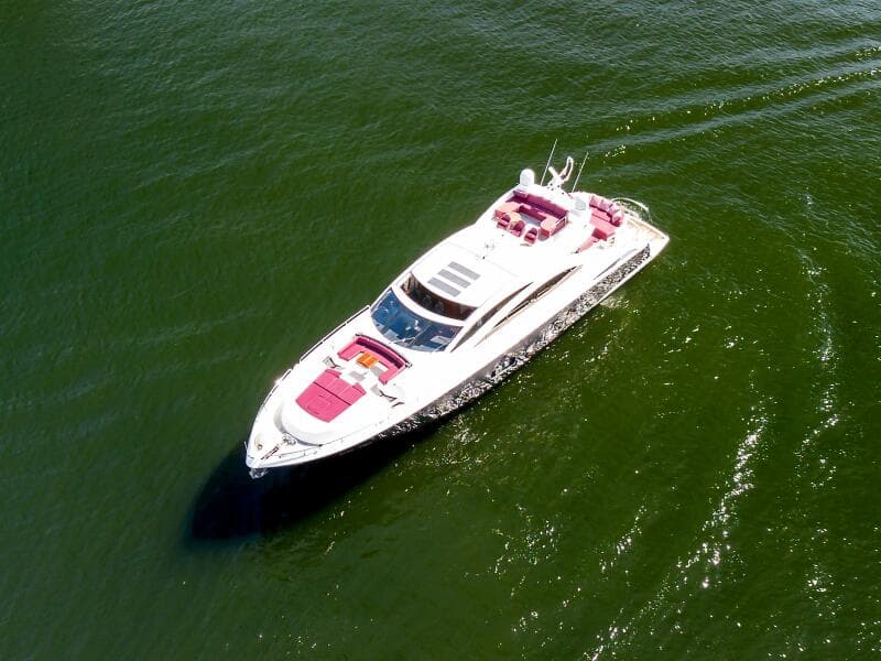 2013 Sunseeker Predator 84