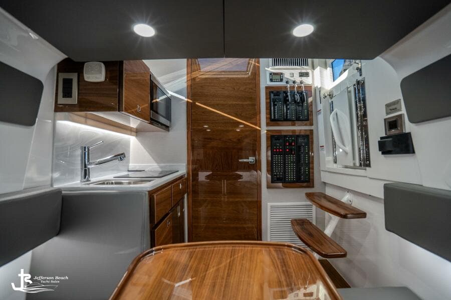 2025 Valhalla Boatworks V-46