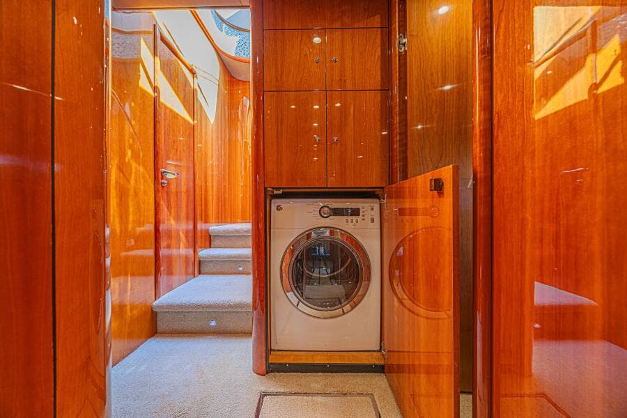 2006 Sunseeker 75 Yacht