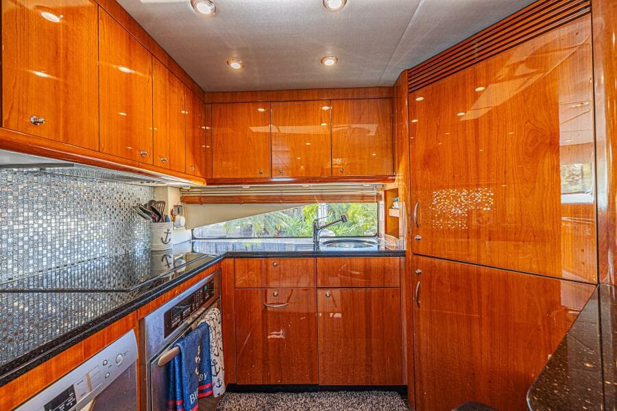 2006 Sunseeker 75 Yacht