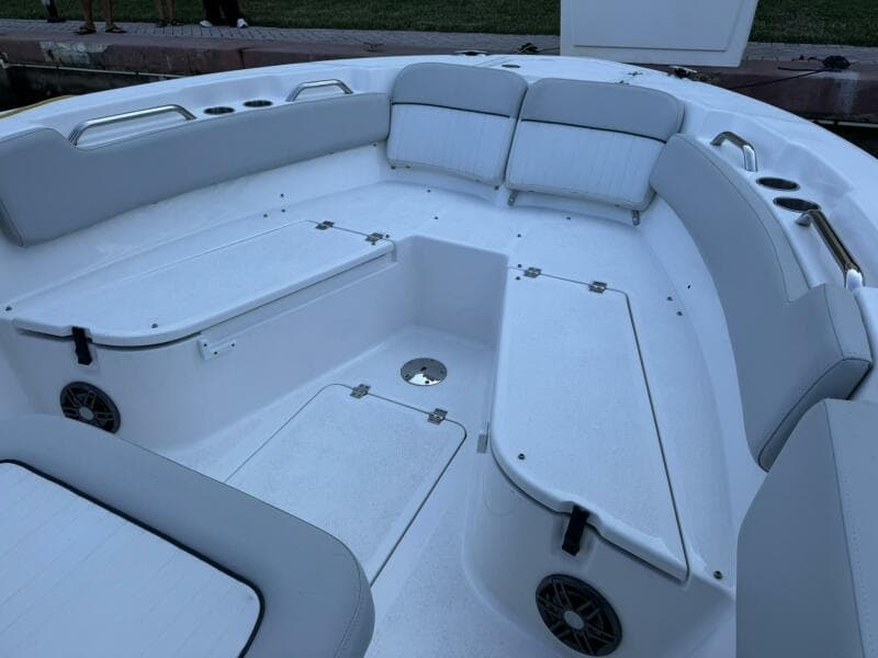 2022 Sea Fox 248 Commander