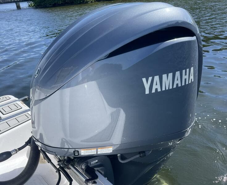 2022 Sea Fox 248 Commander
