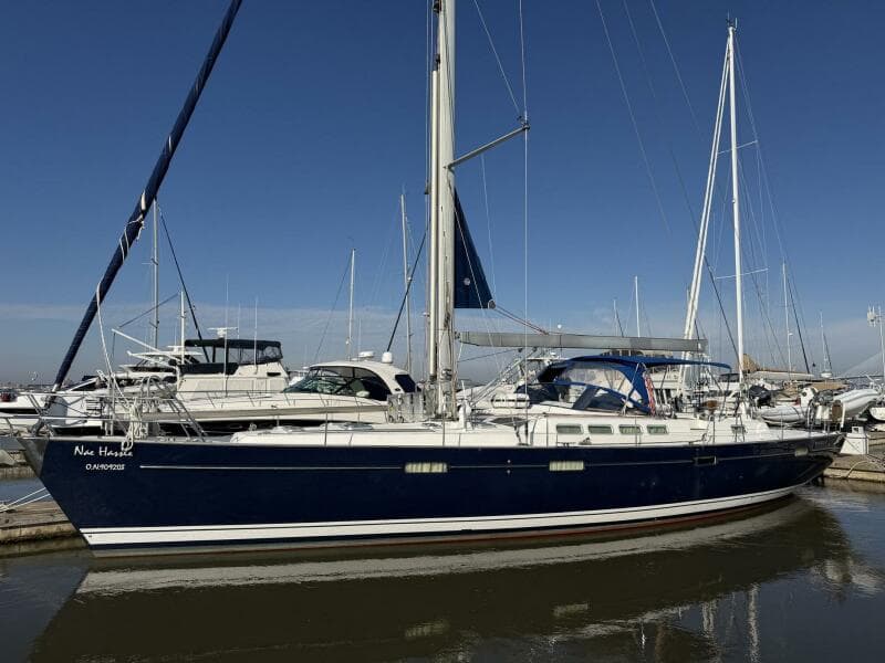 2004 Beneteau 57 Center Cockpit