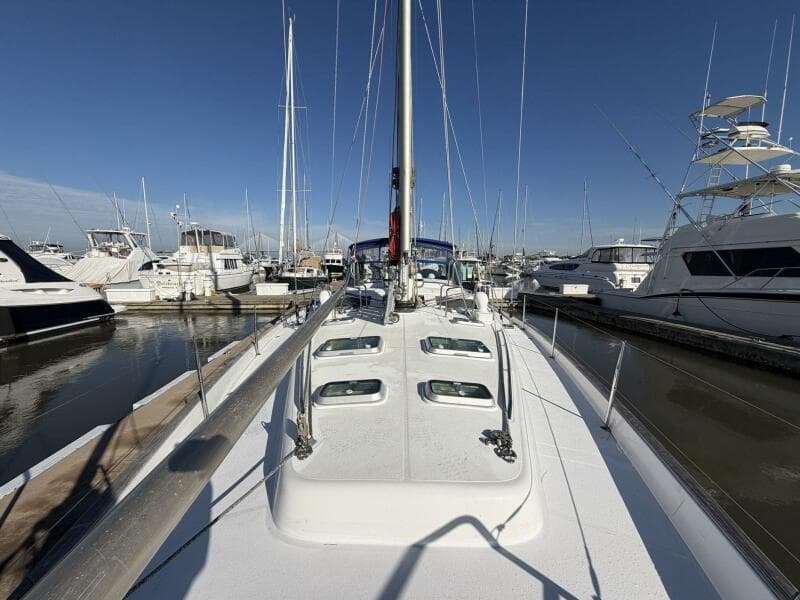 2004 Beneteau 57 Center Cockpit