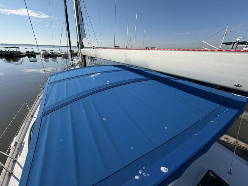 2004 Beneteau 57 Center Cockpit