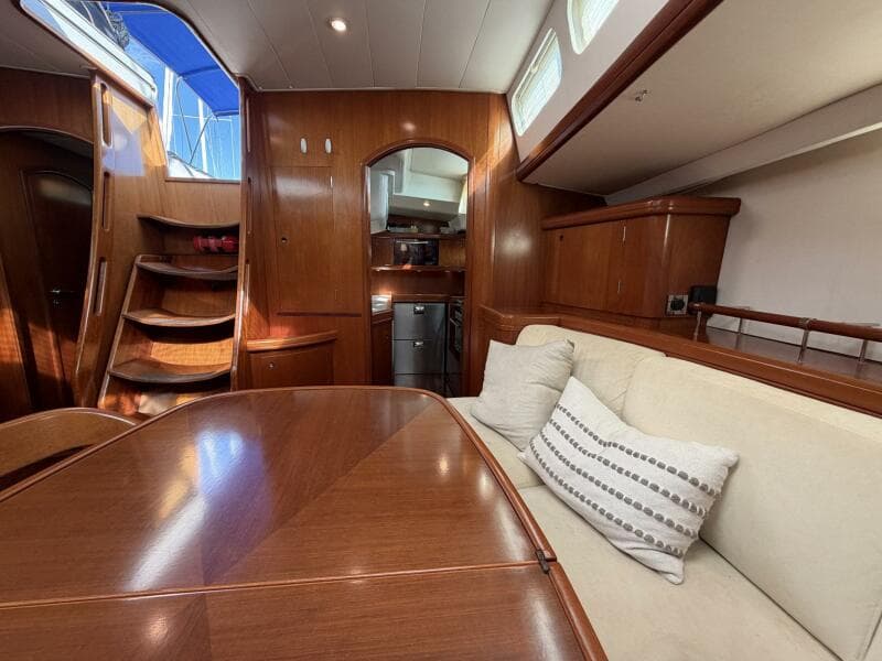 2004 Beneteau 57 Center Cockpit