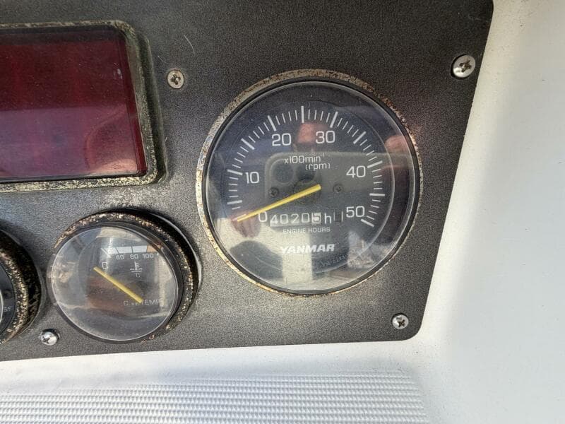 2004 Beneteau 57 Center Cockpit