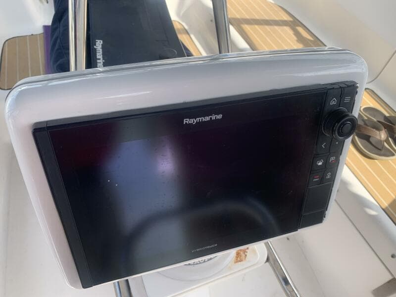 2011 Hunter 45DS
